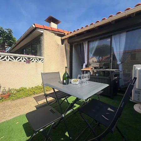 Le Cocon Marin Confort Terrasse Et Clim 度假居 *